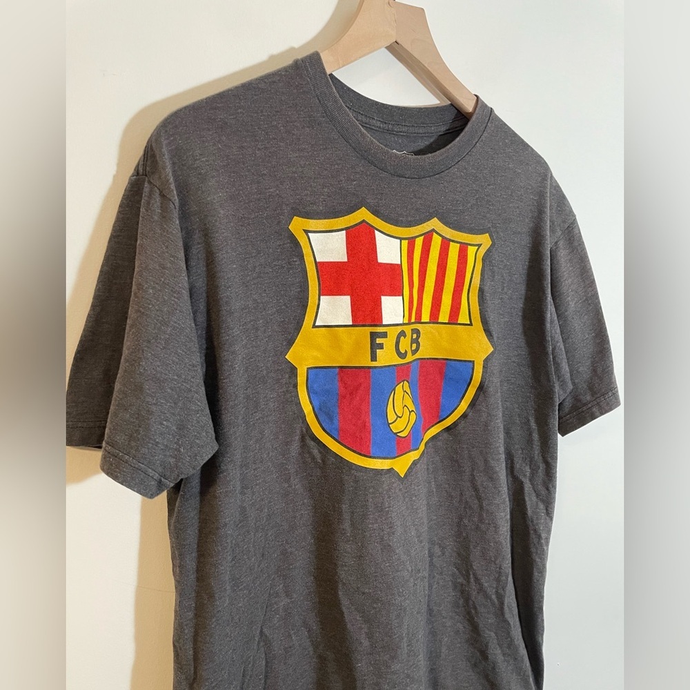 FCB Futbol Club Barcelona Crew Neck Short Sleeve T Shirt Adult Unisex Xl Soccer - Picture 3 of 7